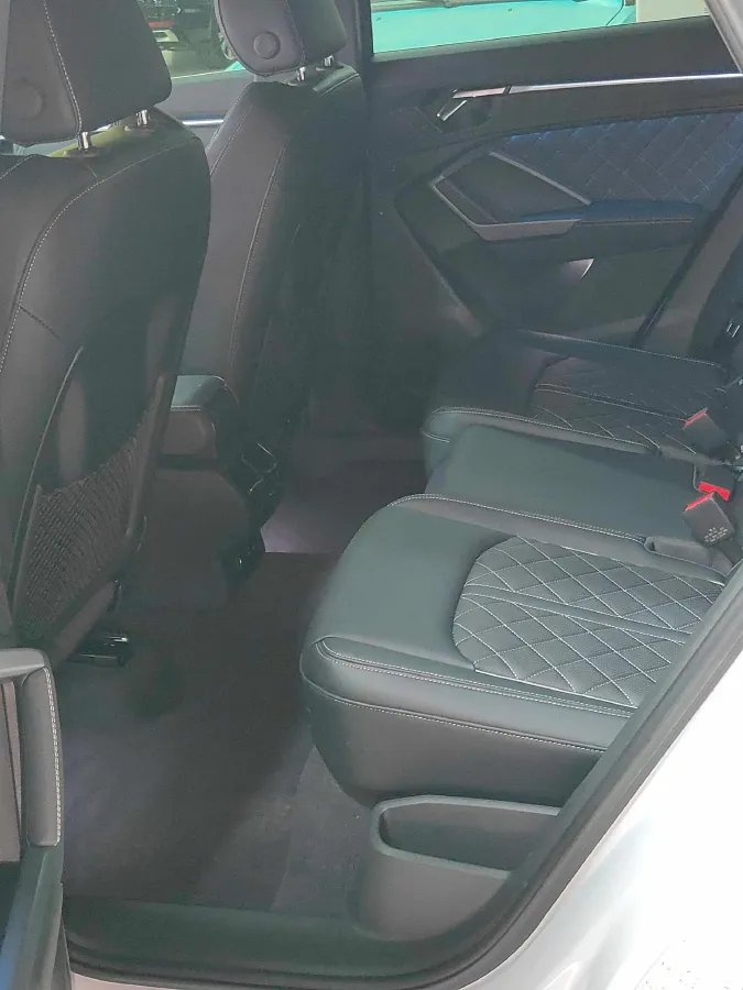 2024 Audi Q2L 1.5T 160HP L4 7DCT,autocango,china used car exporter,china ev exporter,chinese used car exporter,chinese used ev exporter