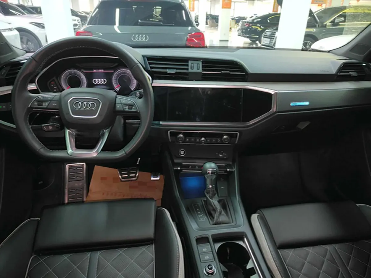 2024 Audi Q2L 1.5T 160HP L4 7DCT,autocango,china used car exporter,china ev exporter,chinese used car exporter,chinese used ev exporter