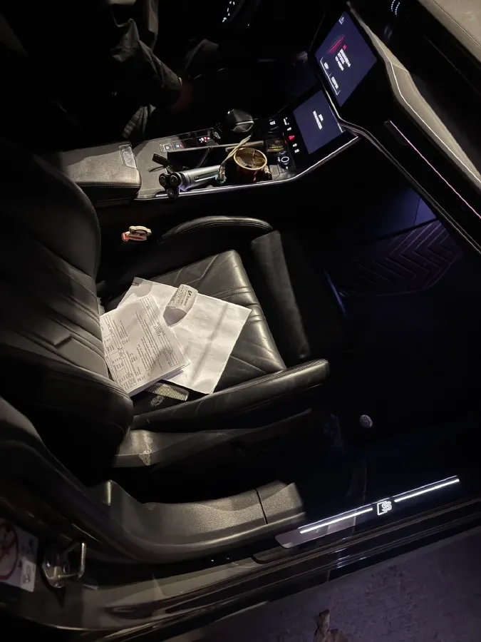 2022 Audi A7 2.0T 245HP L4 7DCT,autocango,china used car exporter,china ev exporter,chinese used car exporter,chinese used ev exporter