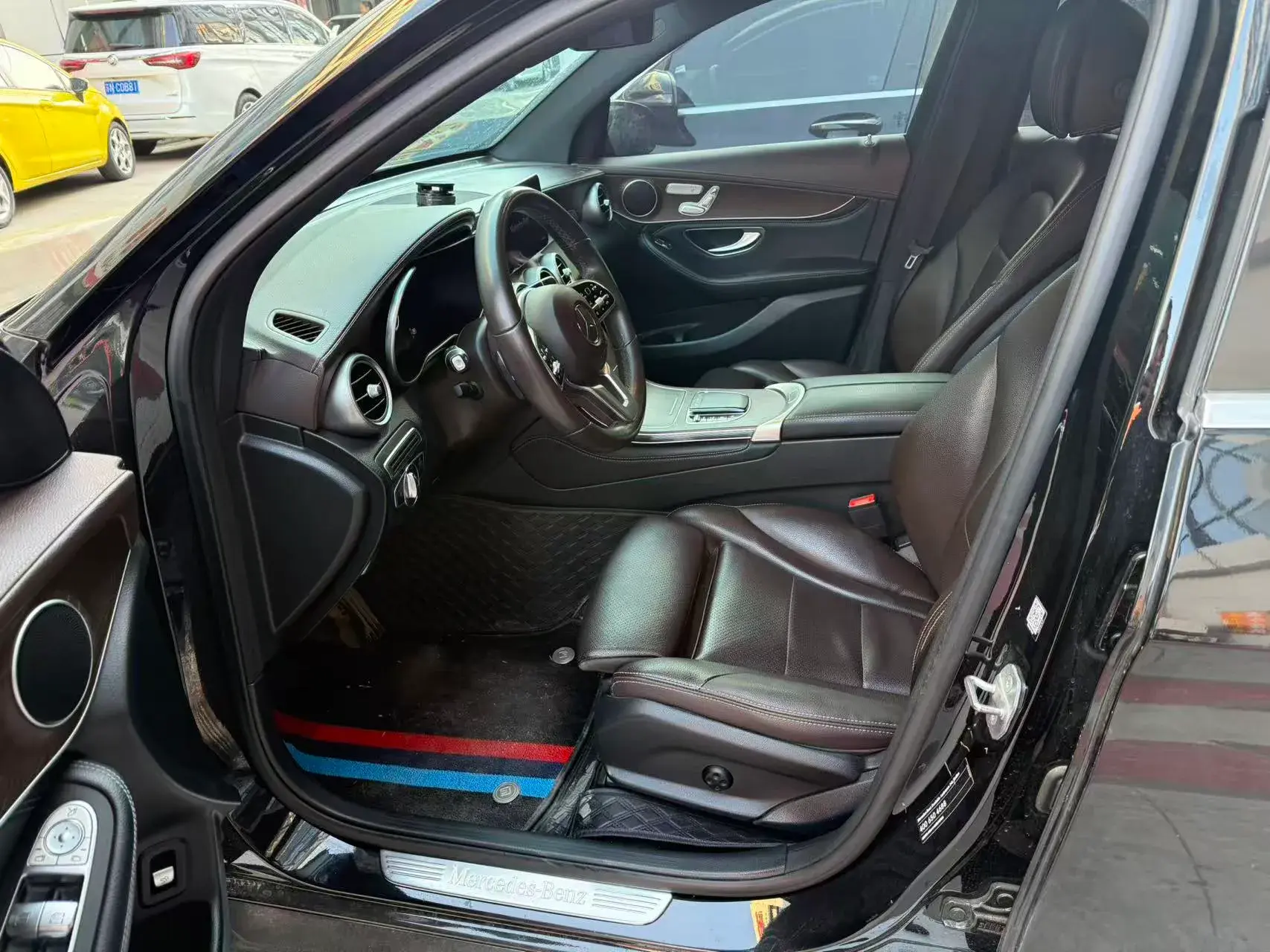 2020 MERCEDES-BENZ GLC thumbnail 2