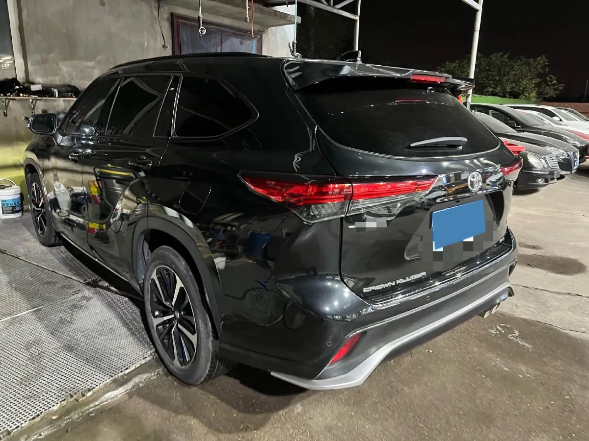 2022 Toyota Crown Kluger 2.0T 248HP L4 8AT,autocango,china used car exporter,china ev exporter,chinese used car exporter,chinese used ev exporter