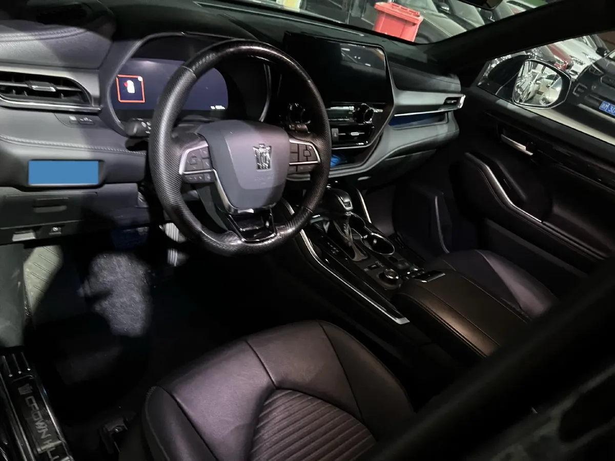 2022 Toyota Crown Kluger 2.0T 248HP L4 8AT,autocango,china used car exporter,china ev exporter,chinese used car exporter,chinese used ev exporter