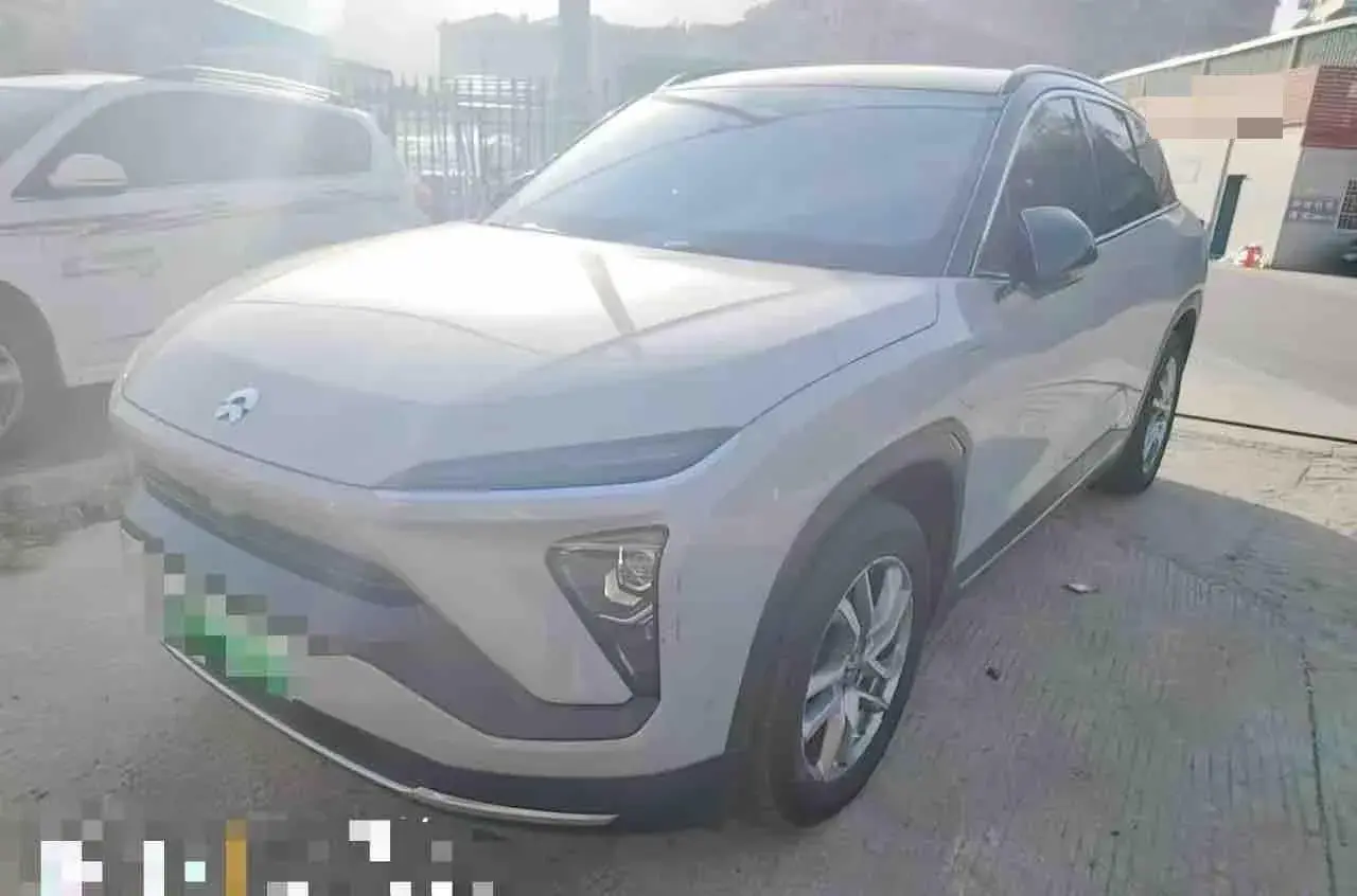 2022 NIO EC6 view 1