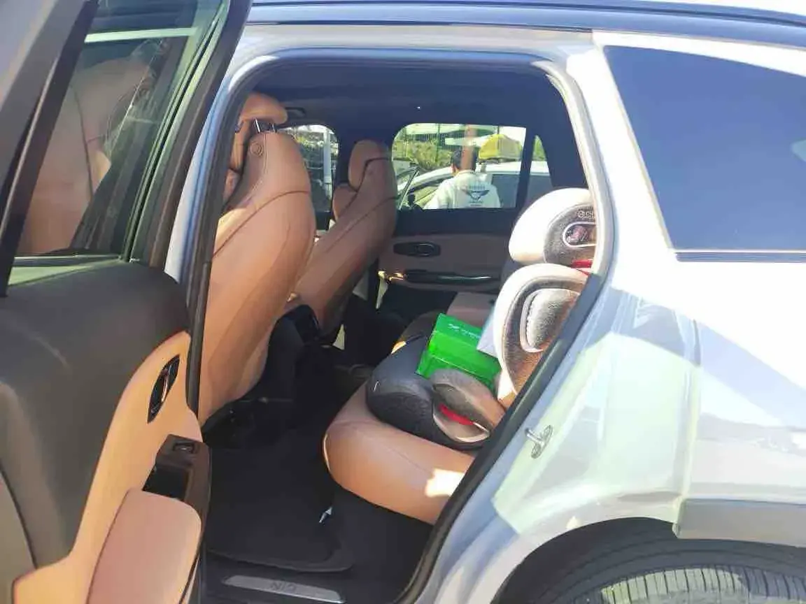 2022 NIO EC6 thumbnail 3