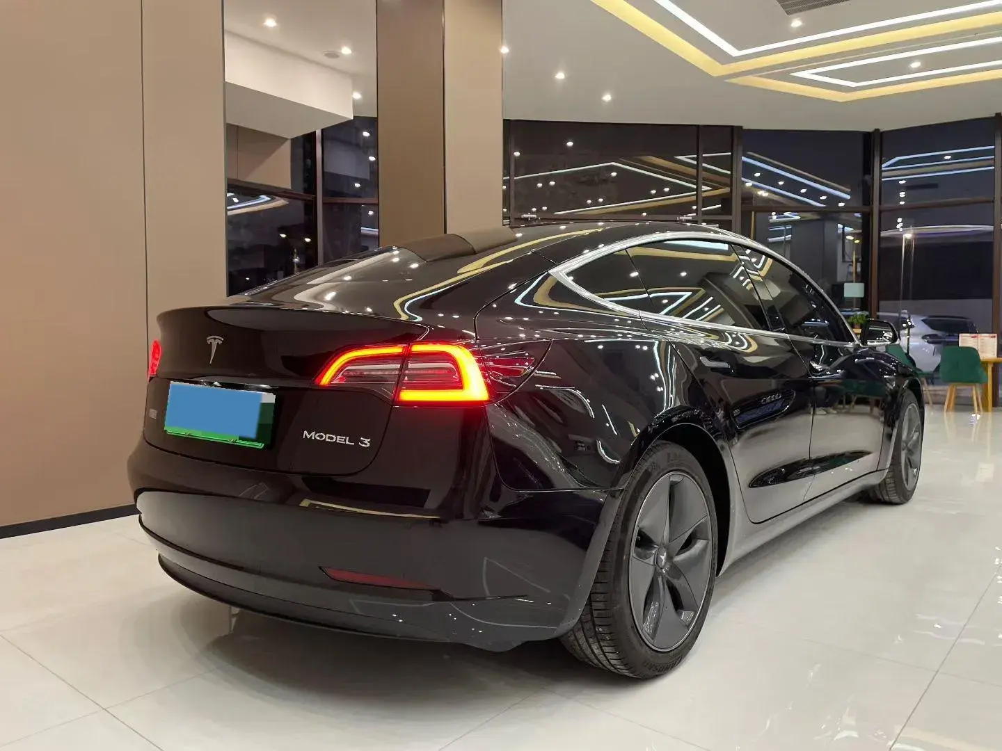 2019 TESLA MODEL thumbnail 3