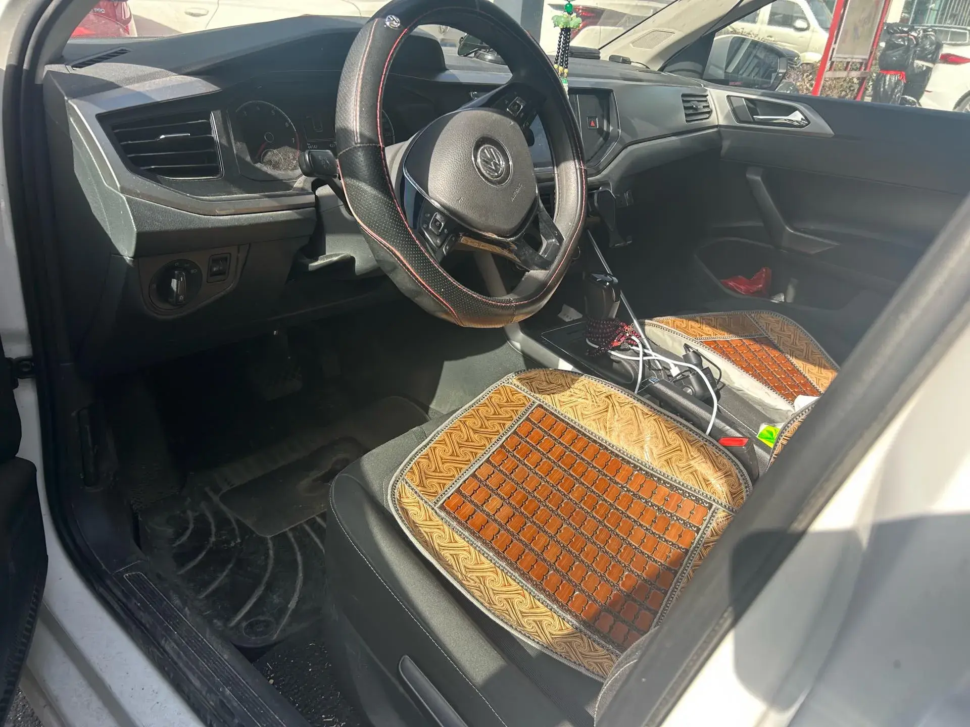 2019 VOLKSWAGEN POLO thumbnail 4