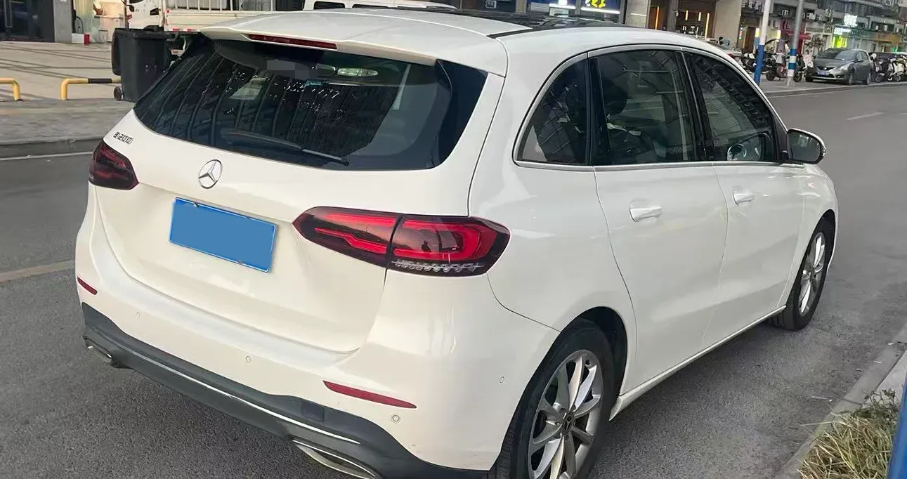 2021 Mercedes-Benz B Class 1.3T 163HP L4 7DCT,autocango,china used car exporter,china ev exporter,chinese used car exporter,chinese used ev exporter
