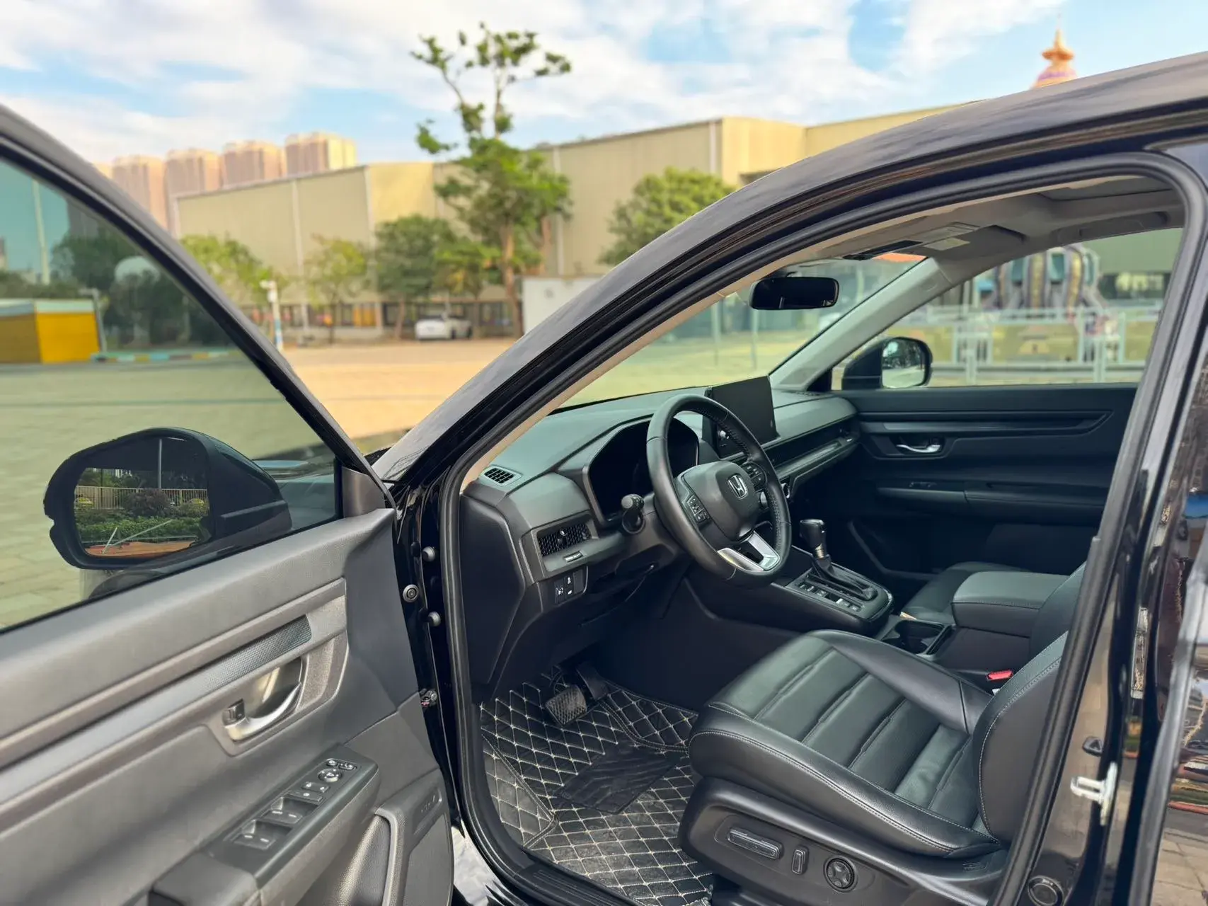 2023 HONDA CR-V thumbnail 3