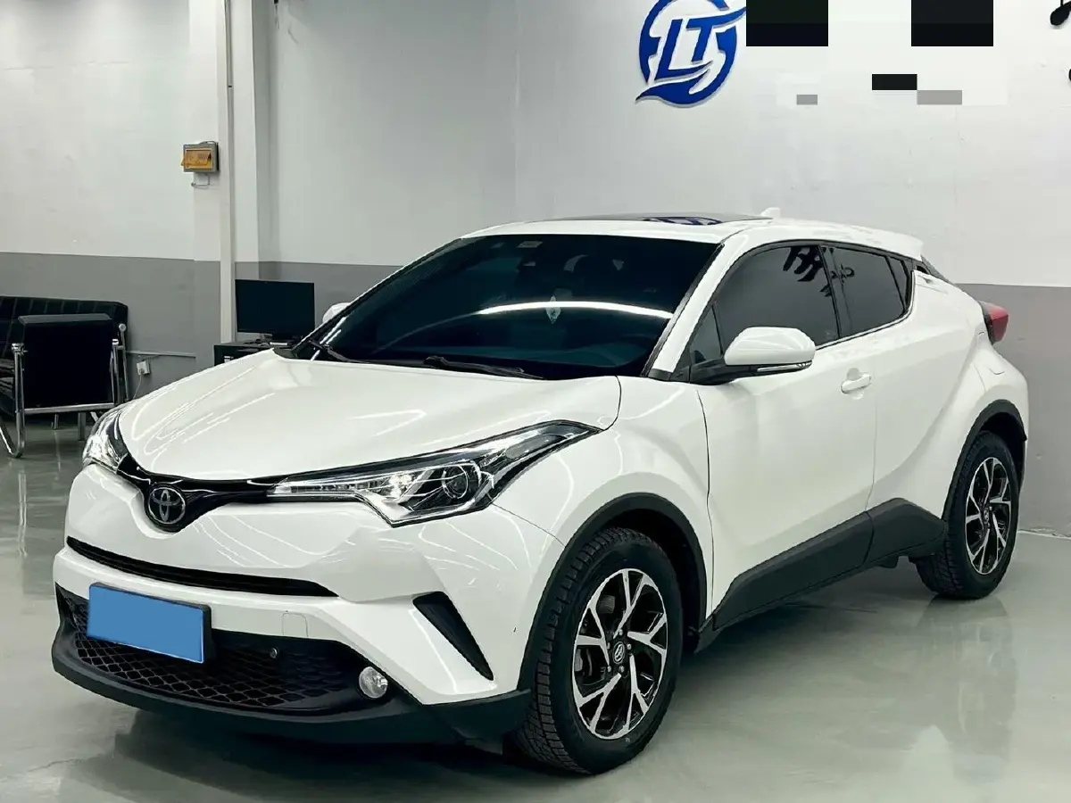 2020 Toyota C-HR 2.0L 171HP L4 CVT