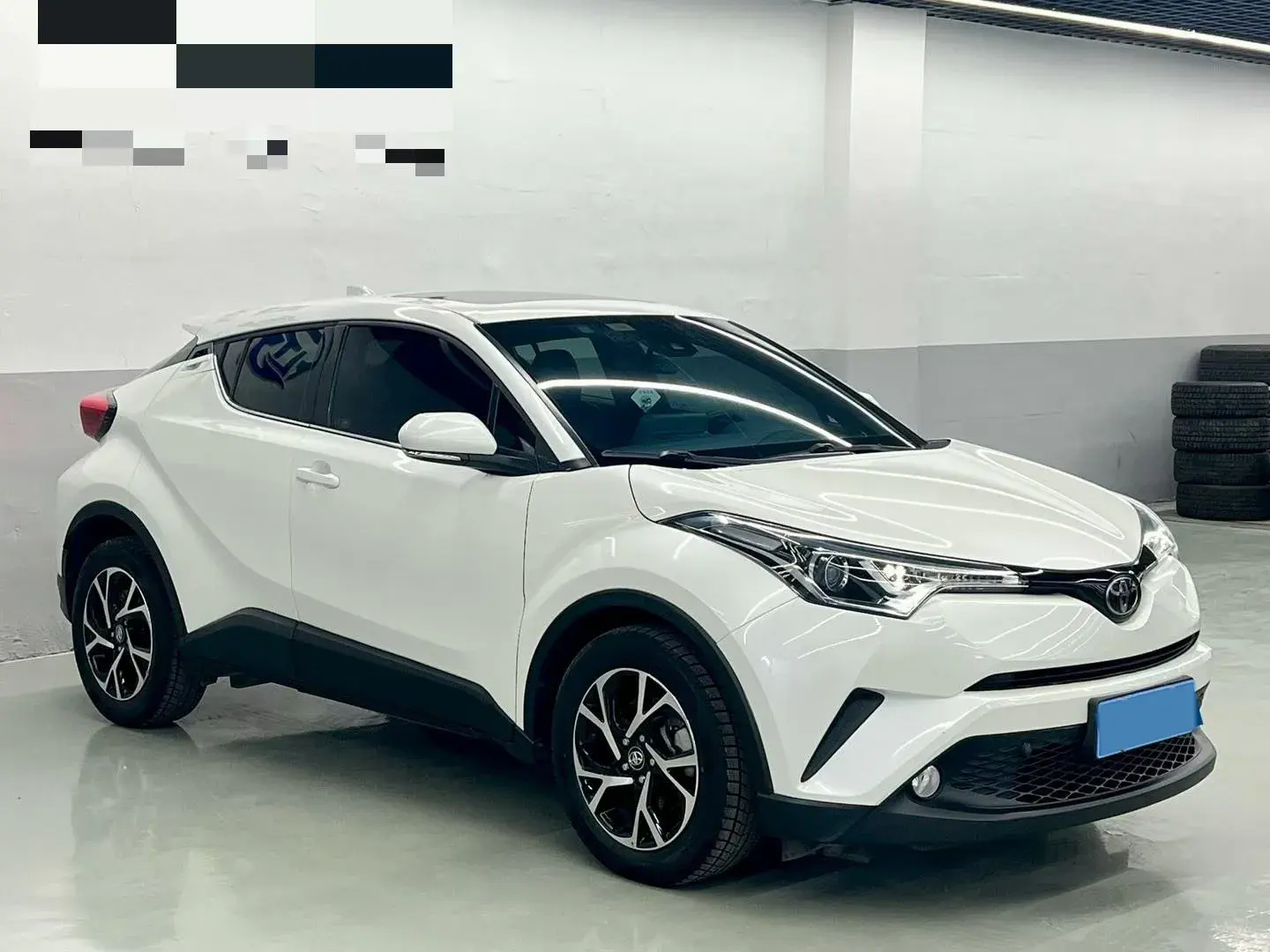 2020 TOYOTA C-HR thumbnail 3
