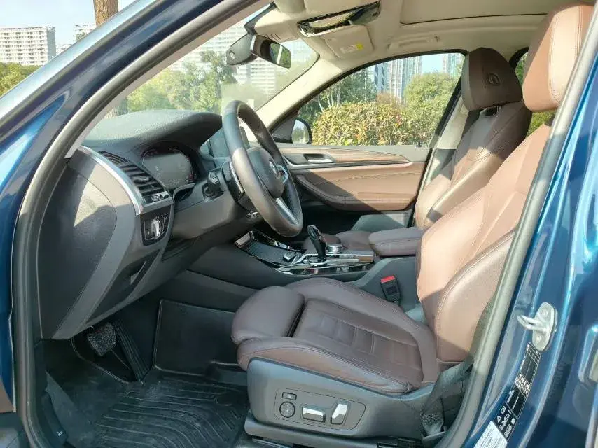 2020 BMW X3 thumbnail 4