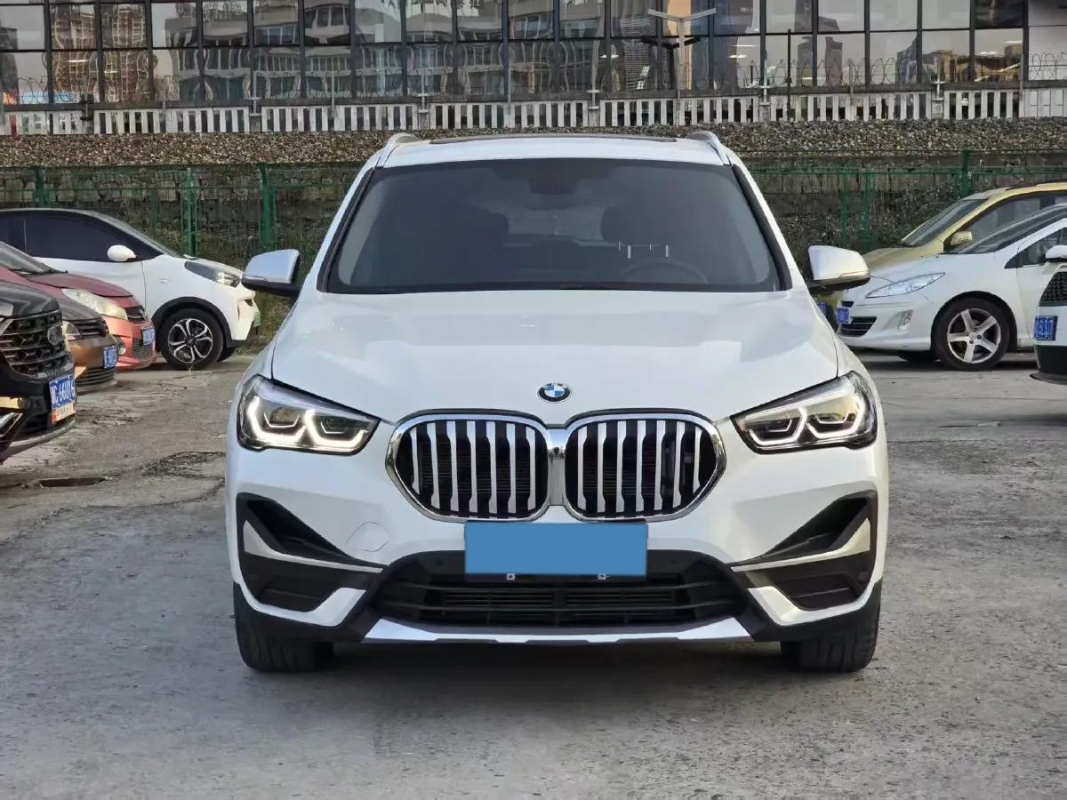 2022 BMW X1 1.5T 140HP L3 7DCT,autocango,china used car exporter,china ev exporter,chinese used car exporter,chinese used ev exporter