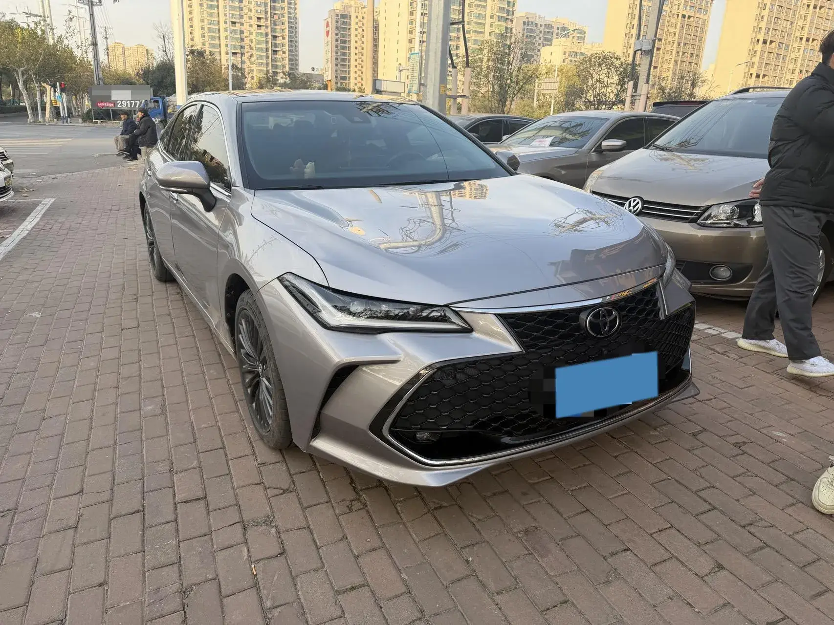 2022 TOYOTA AVALON thumbnail 2