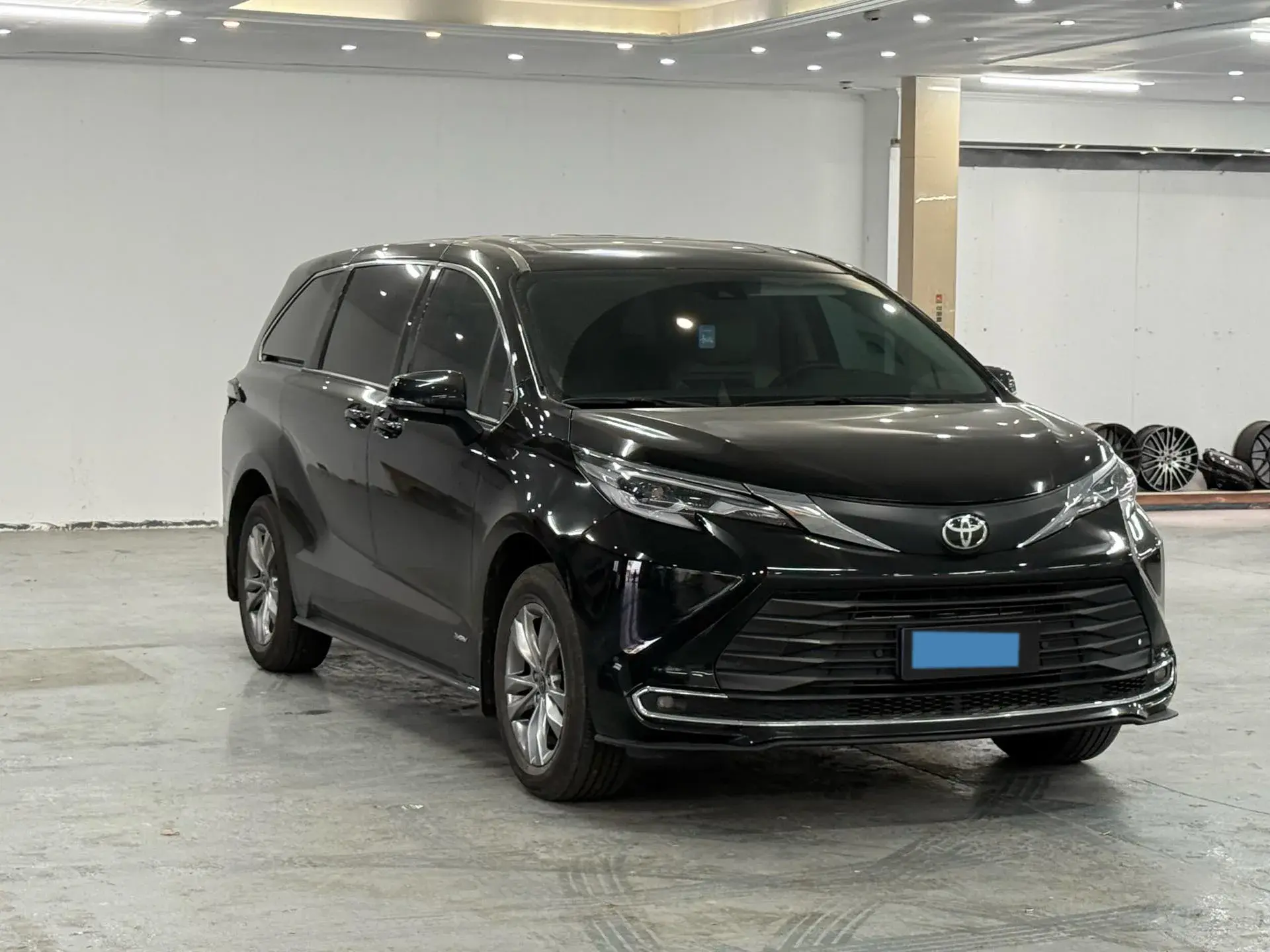 2024 TOYOTA SIENNA thumbnail 3