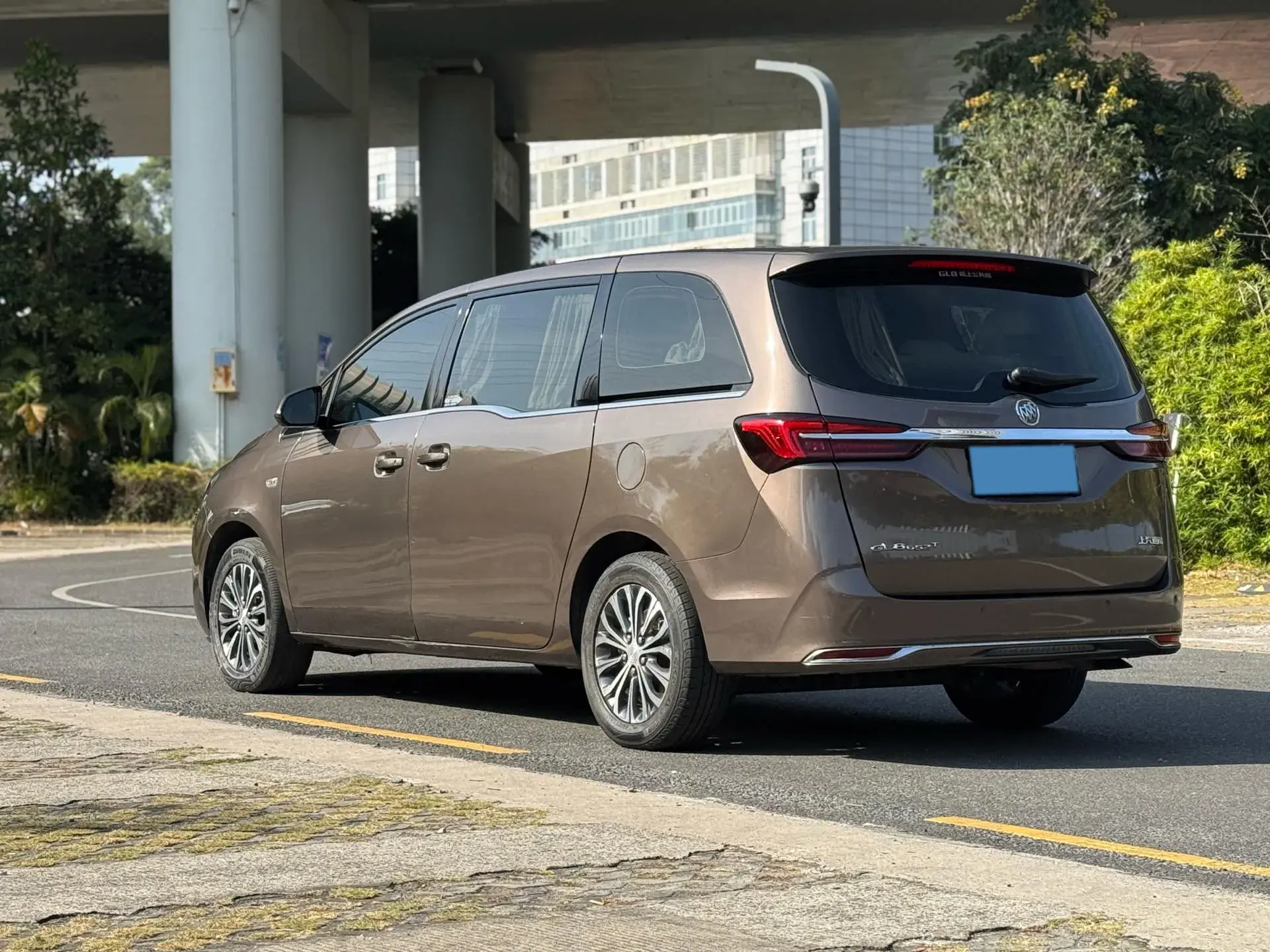 2021 BUICK GL8 thumbnail 4