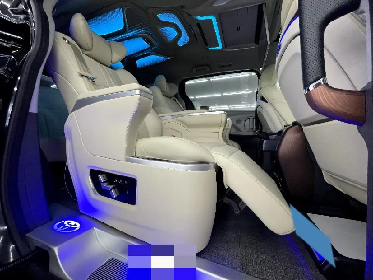 2024 Toyota Sienna 2.5L 189HP L4 E-CVT Hybrid,autocango,china used car exporter,china ev exporter,chinese used car exporter,chinese used ev exporter