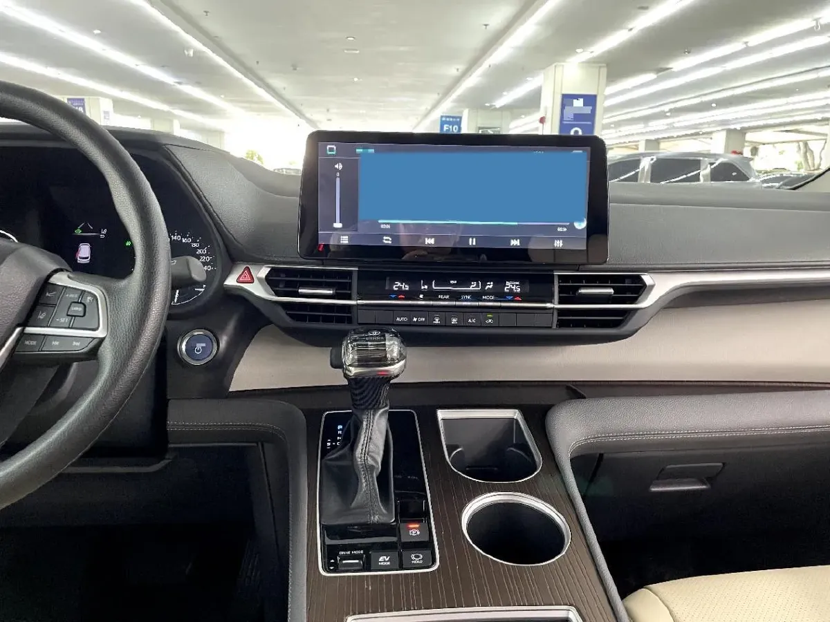 2024 Toyota Sienna 2.5L 189HP L4 E-CVT Hybrid,autocango,china used car exporter,china ev exporter,chinese used car exporter,chinese used ev exporter