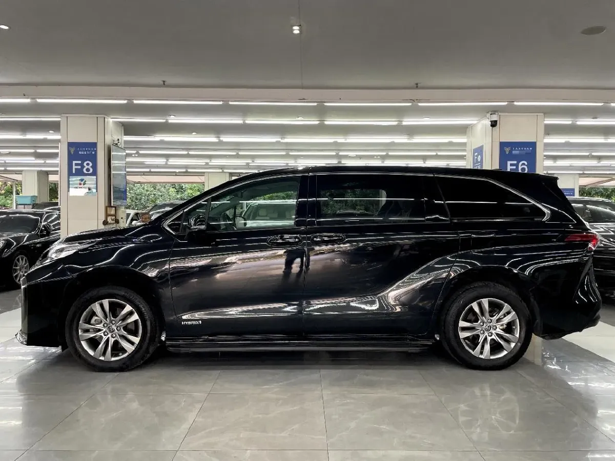 2024 Toyota Sienna 2.5L 189HP L4 E-CVT Hybrid,autocango,china used car exporter,china ev exporter,chinese used car exporter,chinese used ev exporter