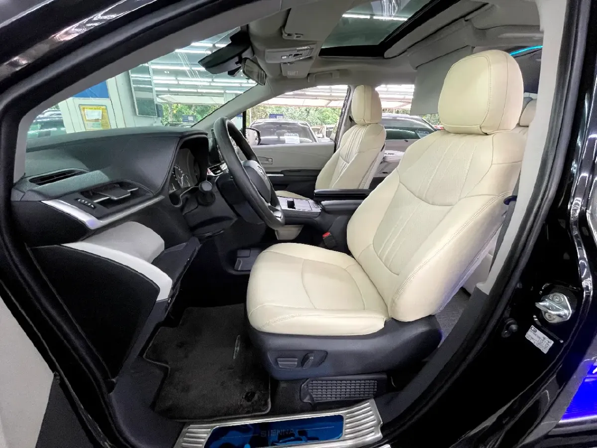 2024 Toyota Sienna 2.5L 189HP L4 E-CVT Hybrid,autocango,china used car exporter,china ev exporter,chinese used car exporter,chinese used ev exporter