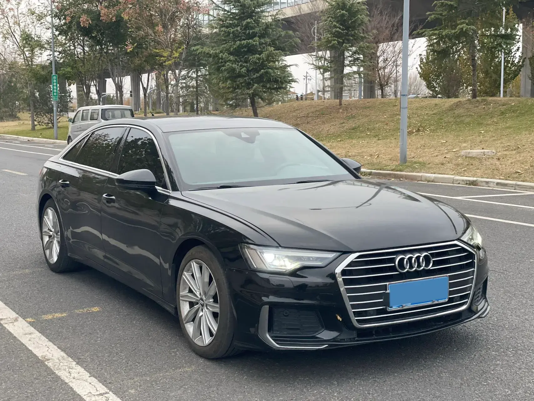 2020 AUDI A6L thumbnail 3