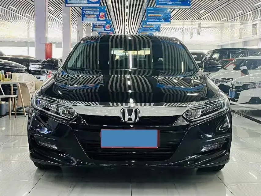 2018 HONDA ACCORD thumbnail 2