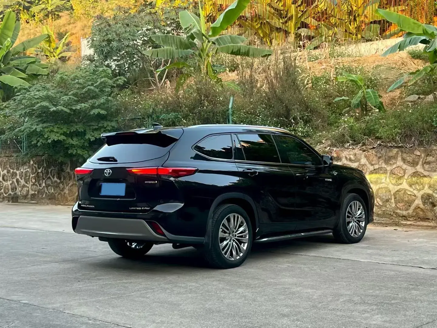 2023 TOYOTA HIGHLANDER thumbnail 4