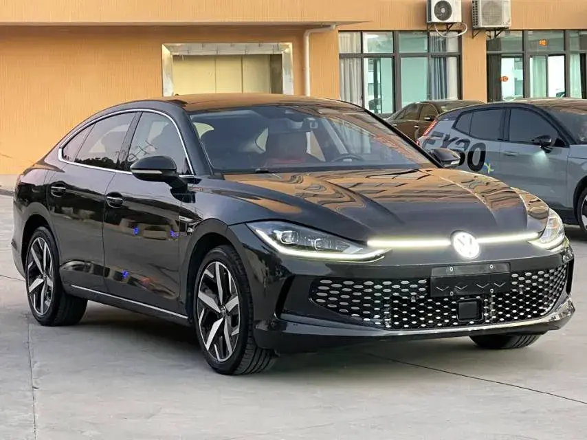 2022 VOLKSWAGEN LAMANDO thumbnail 3