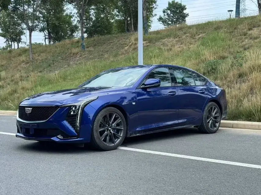 2024 CADILLAC CT5 view 1