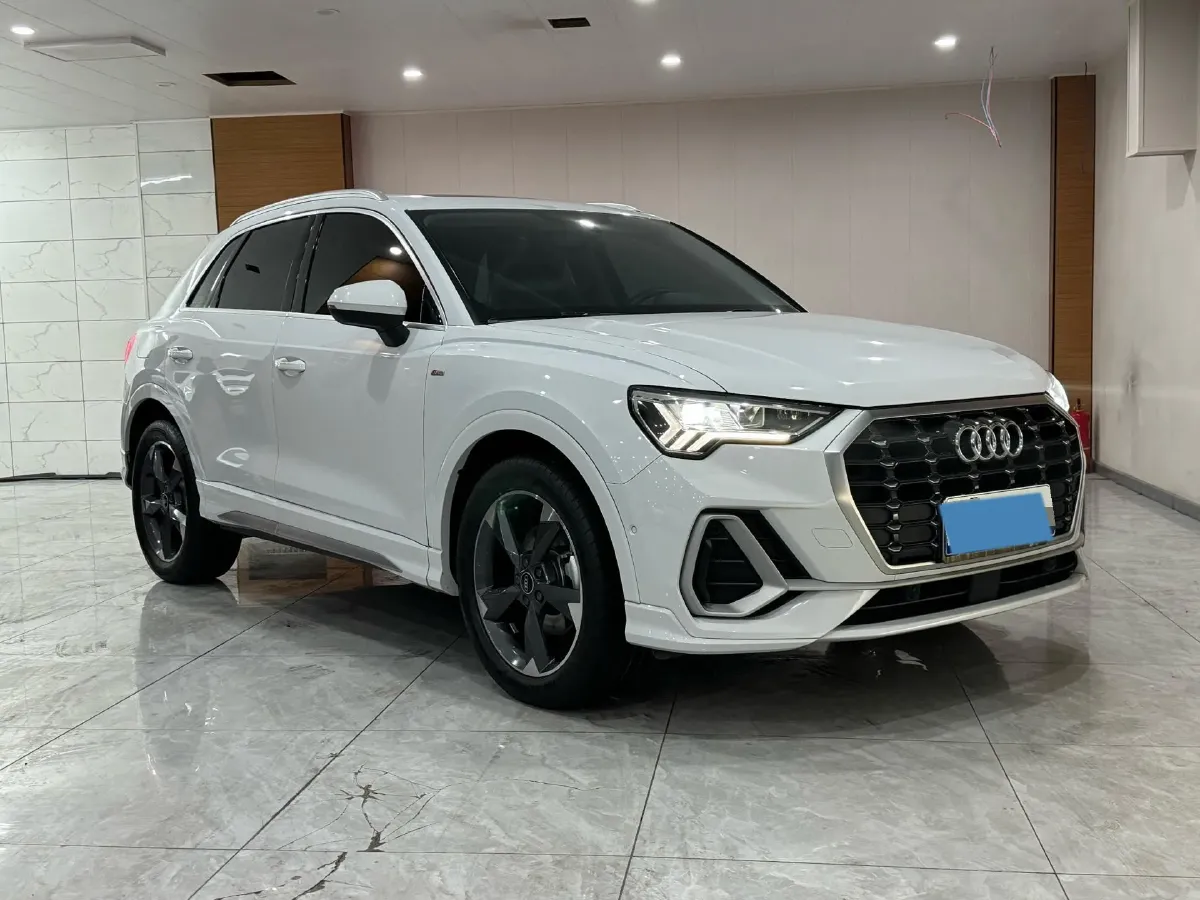 2021 Audi Q3 1.4T 150HP L4 7DCT,autocango,china used car exporter,china ev exporter,chinese used car exporter,chinese used ev exporter