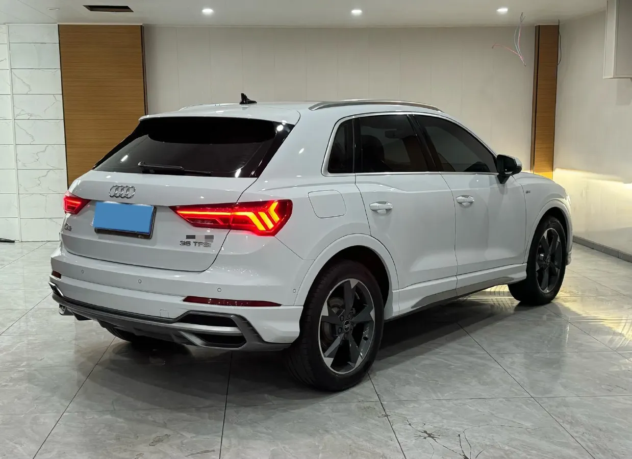 2021 Audi Q3 1.4T 150HP L4 7DCT,autocango,china used car exporter,china ev exporter,chinese used car exporter,chinese used ev exporter