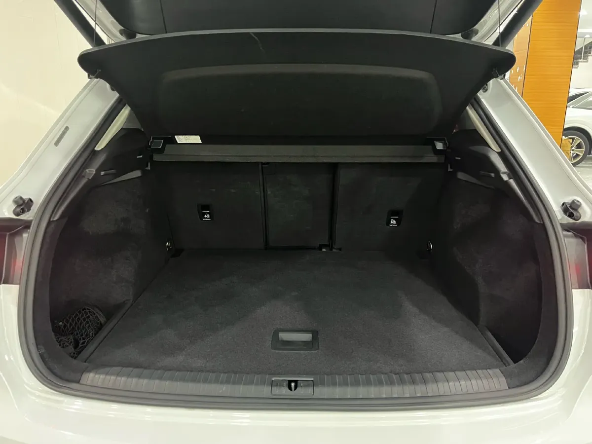 2021 Audi Q3 1.4T 150HP L4 7DCT,autocango,china used car exporter,china ev exporter,chinese used car exporter,chinese used ev exporter