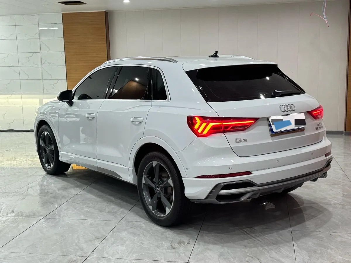 2021 Audi Q3 1.4T 150HP L4 7DCT,autocango,china used car exporter,china ev exporter,chinese used car exporter,chinese used ev exporter