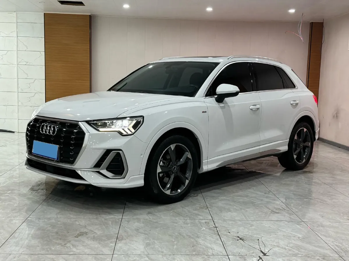 2021 Audi Q3 1.4T 150HP L4 7DCT,autocango,china used car exporter,china ev exporter,chinese used car exporter,chinese used ev exporter