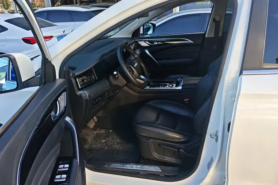 2020 JETOUR X90 thumbnail 4