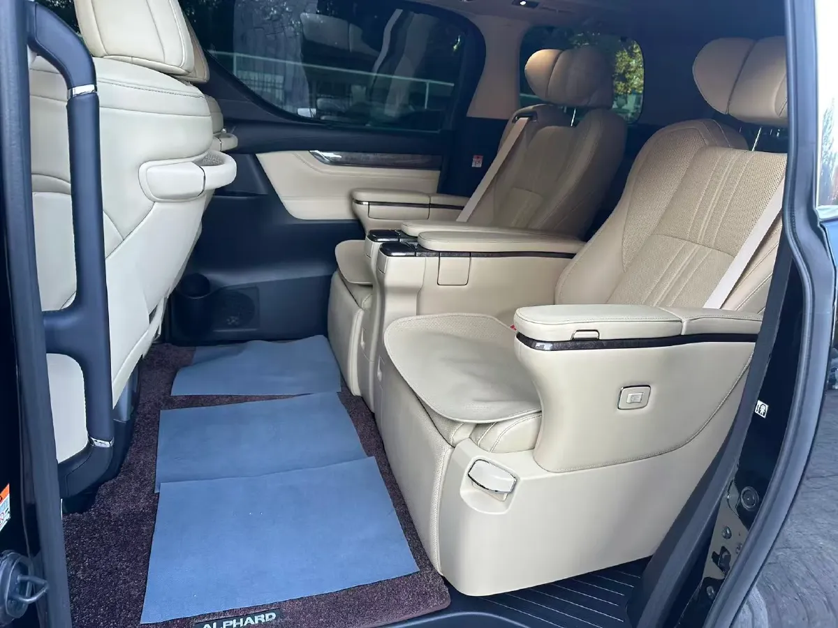 2021 Toyota Alphard 2.5L 117HP L4 E-CVT Hybrid,autocango,china used car exporter,china ev exporter,chinese used car exporter,chinese used ev exporter