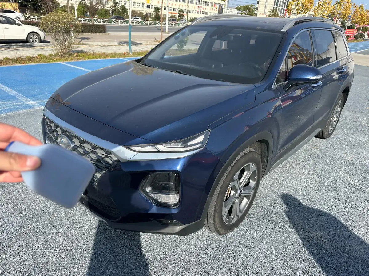 2019 Hyundai Santafe 2.0T 240HP L4 8AT