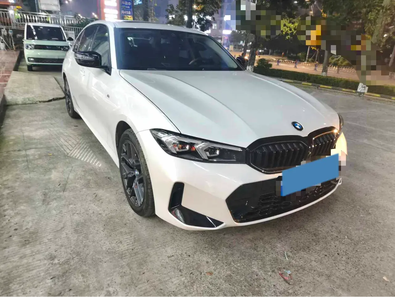 2024 BMW 3 thumbnail 3