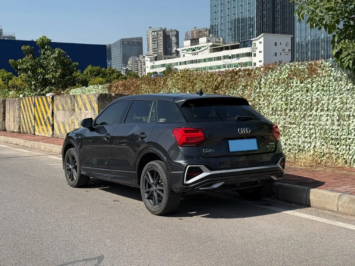 2022 Audi Q2L 1.4T 150HP L4 7DCT,autocango,china used car exporter,china ev exporter,chinese used car exporter,chinese used ev exporter