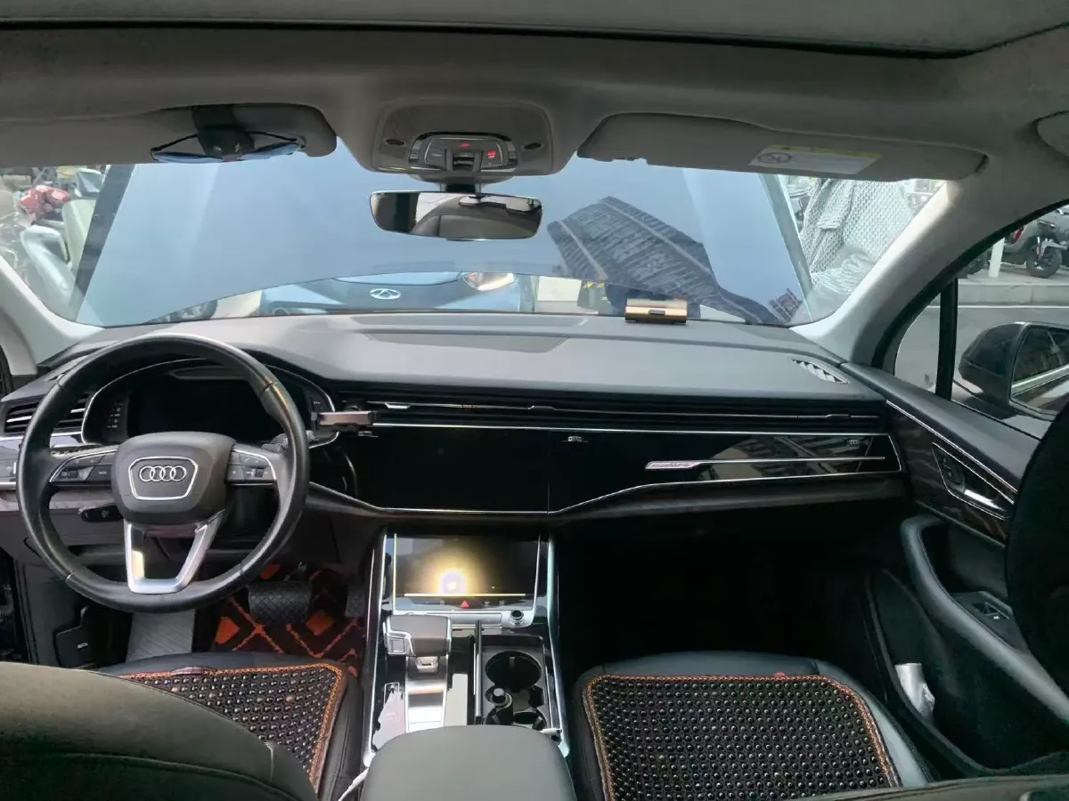 2020 Audi Q7 3.0T 340HP V6 8AT,autocango,china used car exporter,china ev exporter,chinese used car exporter,chinese used ev exporter