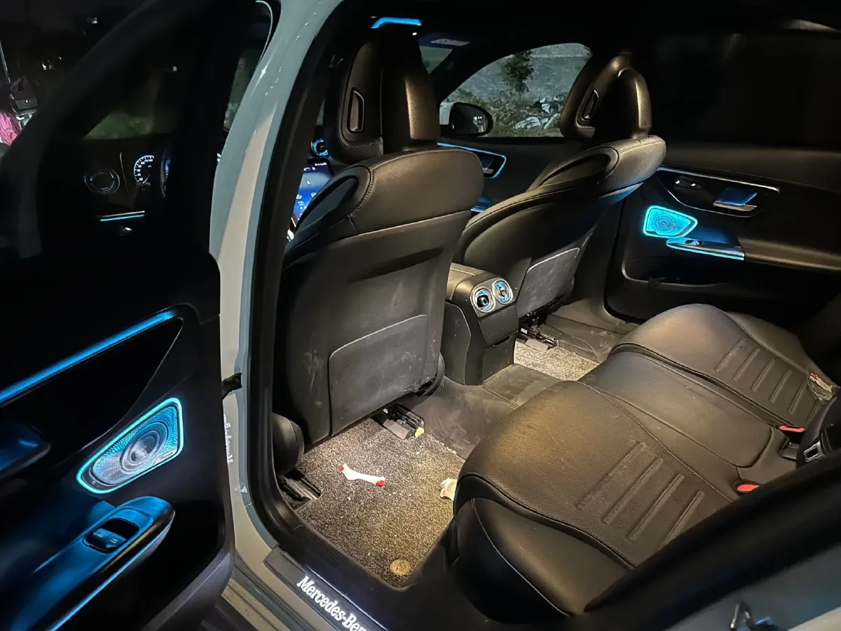 2022 Mercedes-Benz C Class 1.5T 204HP L4 9AT,autocango,china used car exporter,china ev exporter,chinese used car exporter,chinese used ev exporter