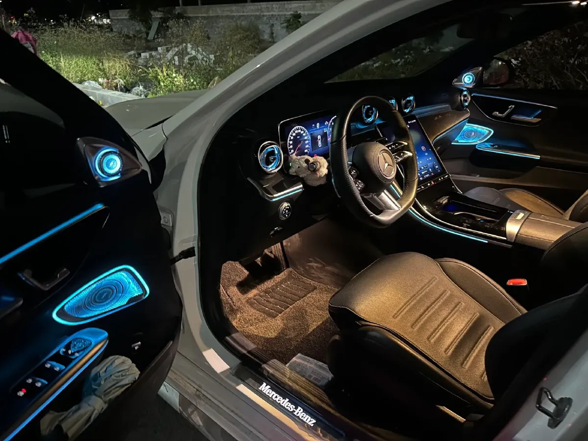 2022 Mercedes-Benz C Class 1.5T 204HP L4 9AT,autocango,china used car exporter,china ev exporter,chinese used car exporter,chinese used ev exporter