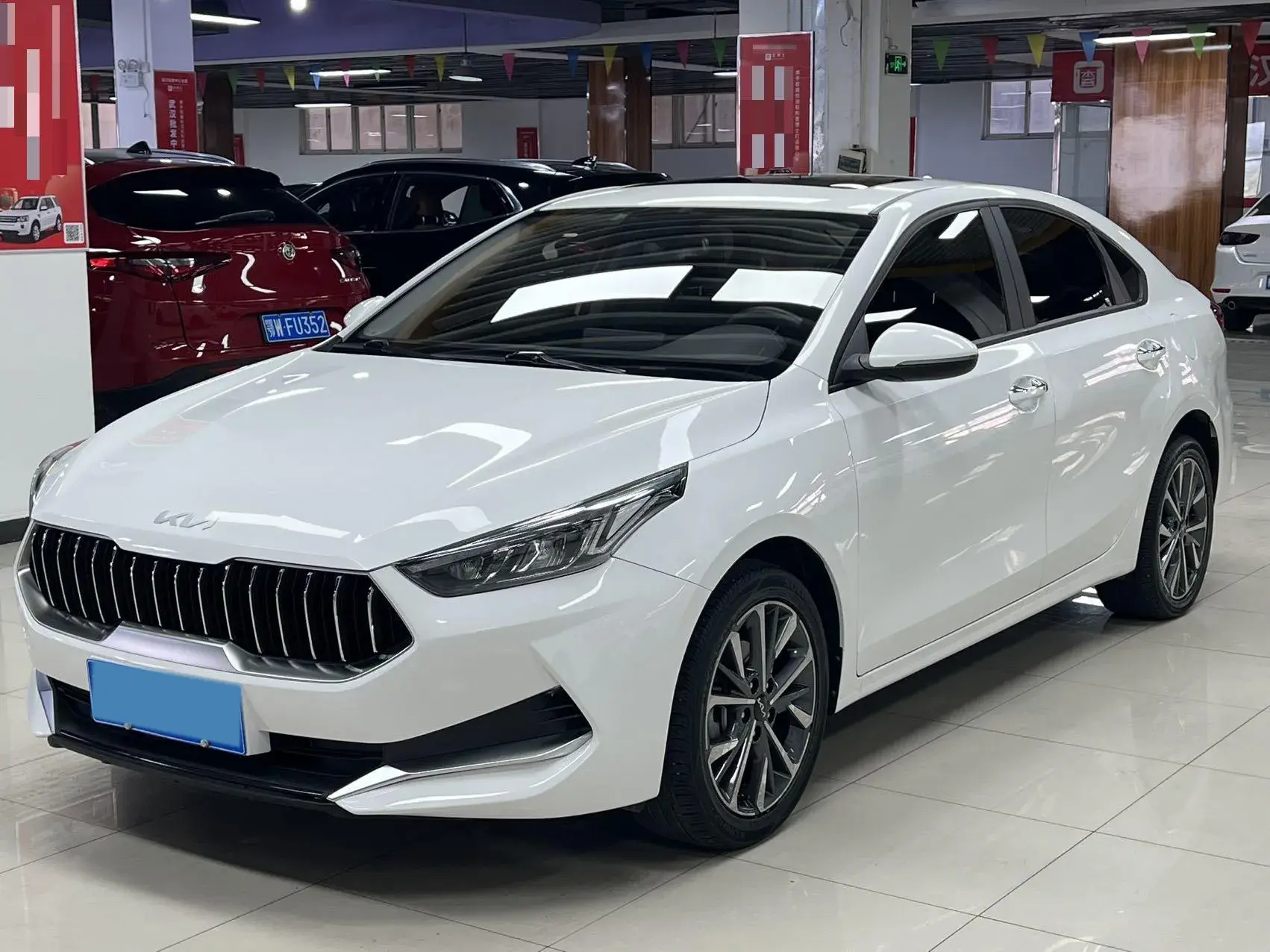 2021 KIA K3 view 1