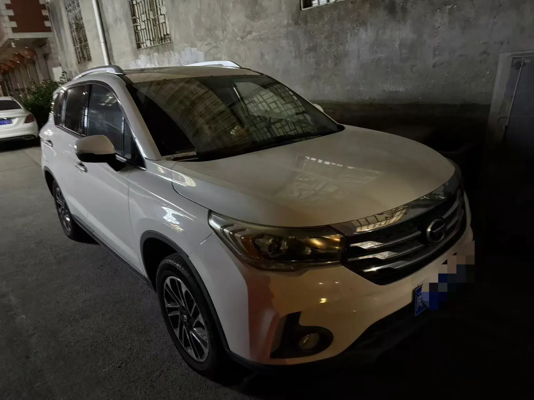 2017 GAC TRUMPCHI thumbnail 2
