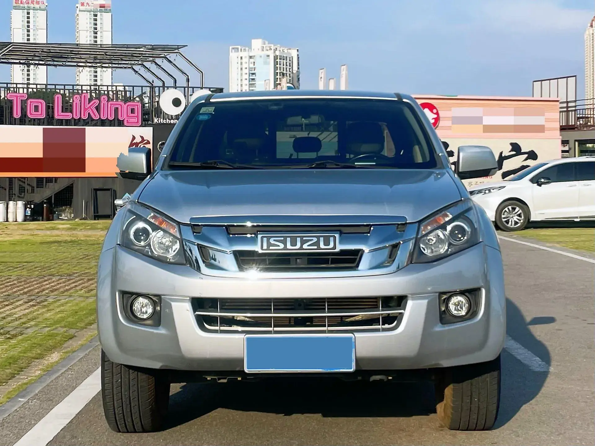 2019 ISUZU RE-MAX thumbnail 2