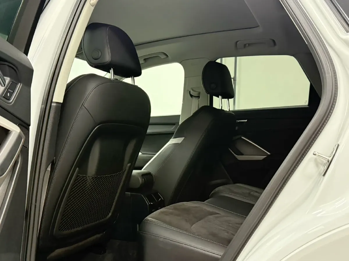 2022 Audi Q3 1.4T 150HP L4 7DCT,autocango,china used car exporter,china ev exporter,chinese used car exporter,chinese used ev exporter