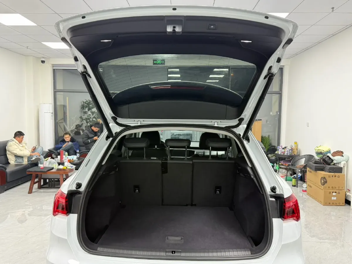 2022 Audi Q3 1.4T 150HP L4 7DCT,autocango,china used car exporter,china ev exporter,chinese used car exporter,chinese used ev exporter