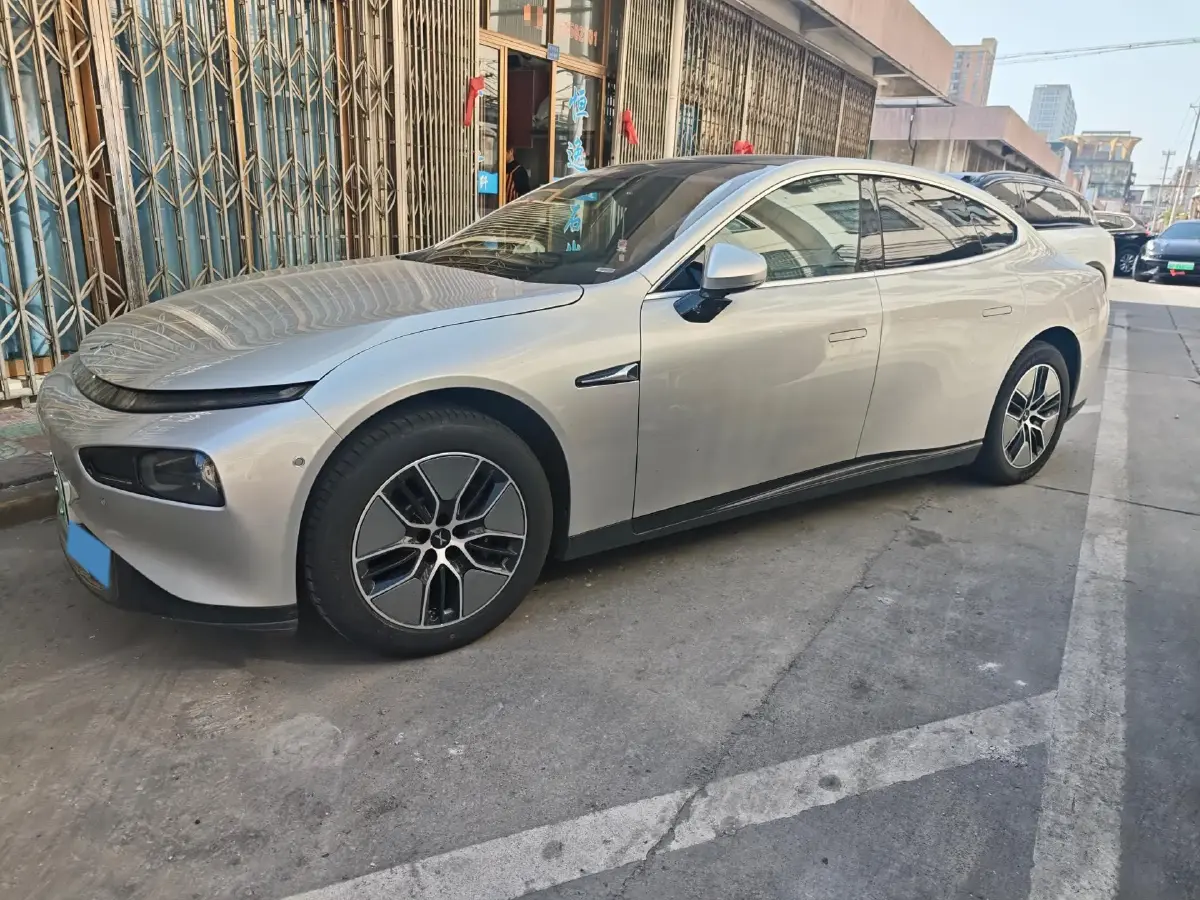 2023 Xpeng P7 BEV 86.2KWH