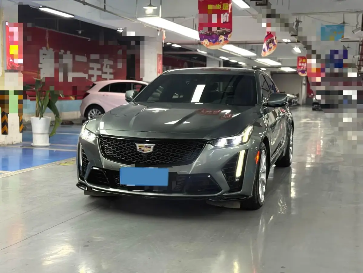 2022 Cadillac CT5 2.0T 237HP L4 10AT