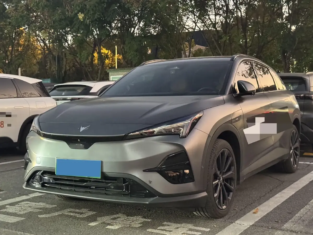 2024 ARCFOX αT5 BEV 79.2KWH