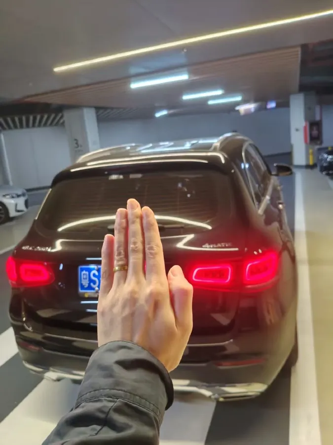 2020 Mercedes-Benz GLC Class 2.0T 197HP L4 9AT,autocango,china used car exporter,china ev exporter,chinese used car exporter,chinese used ev exporter